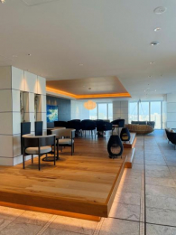 �@48�K�t���A�����̈�p���߂�ySKY LOUNGE URBAN�z