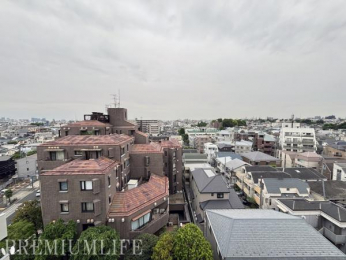 �@�X���݂�l�G�̈ڂ낢����]�ł���A�����炵�̗ǂ����͓I�ȃ��P�[�V����