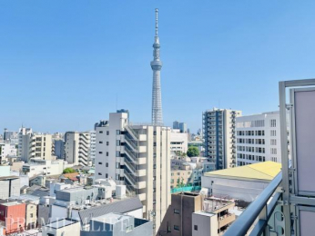 �@�X���݂�l�G�̈ڂ낢����]�ł���A�����炵�̗ǂ����͓I�ȃ��P�[�V����