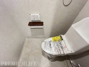 �@�����������N���X�ƏƖ��ŁA�������Ə㎿��������������K�ȃg�C����ԁ�