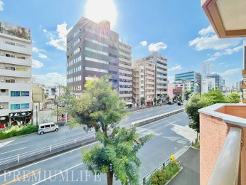 �@��̐��������Ղ芴������A�J�������ӂ��u���Ȓ��]������