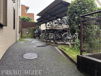 �@���֏�G���A�͎g������̗ǂ��A�L�X�Ƃ����X�y�[�X���m�ہi�󂫗v�m�F�j
